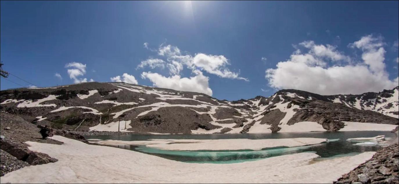 Ski Plaza Sierra Nevada & Zona Baja Exterior photo